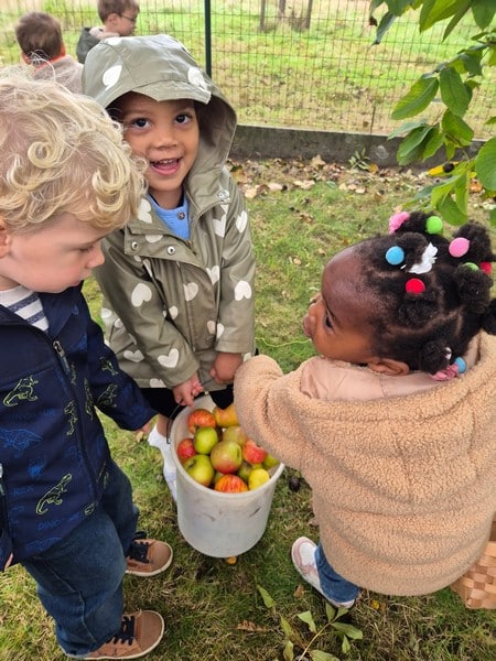 Naar de boomgaard + appelmoes